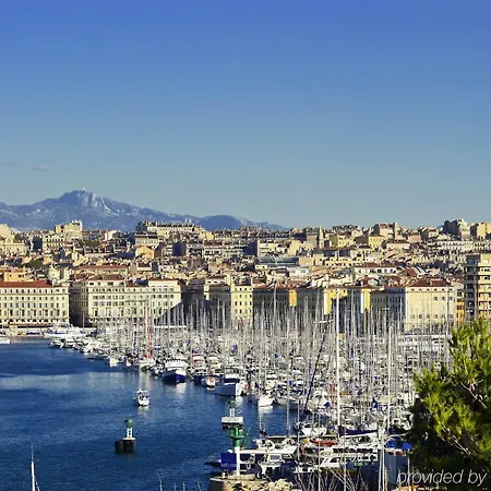 Adagio Vieux Port Apartahotel 4*