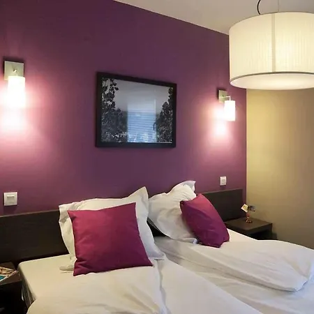 Adagio Vieux Port Apartahotel 4*